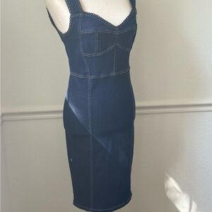 New with tags Steve Madden fitted hourglass jean dress size 6.